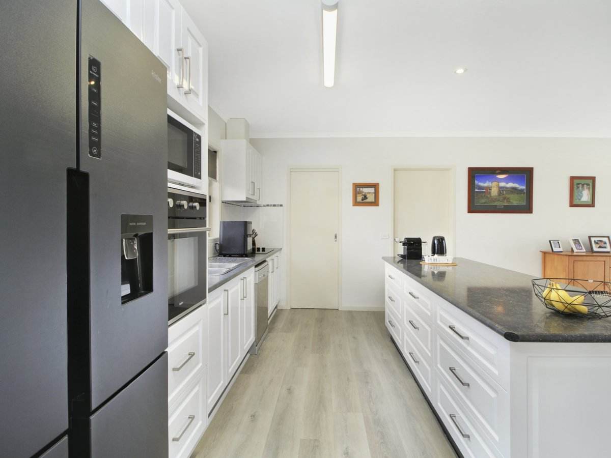 42 Fernbank-Lindenow South Road, Lindenow South For Sale by Farmbuy.com - image 5