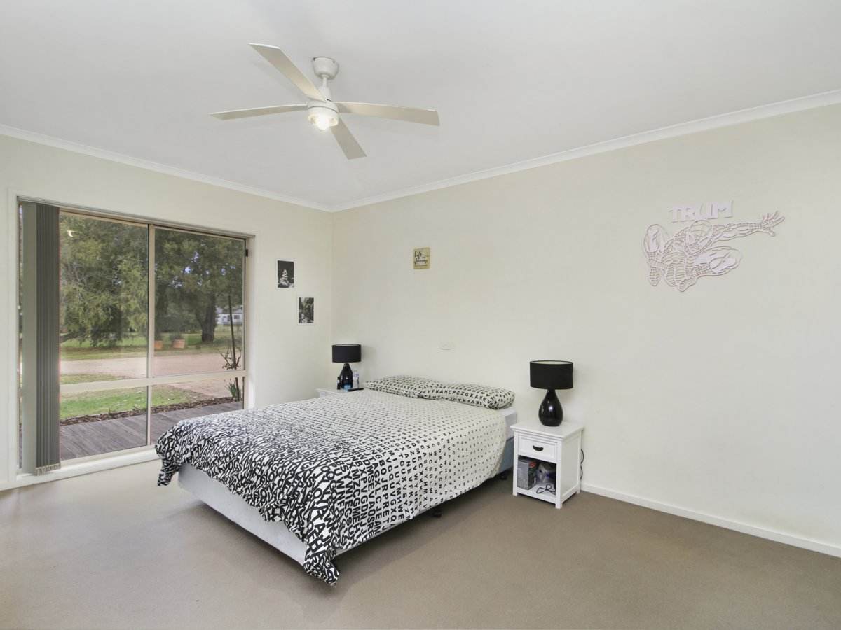 42 Fernbank-Lindenow South Road, Lindenow South For Sale by Farmbuy.com - image 9