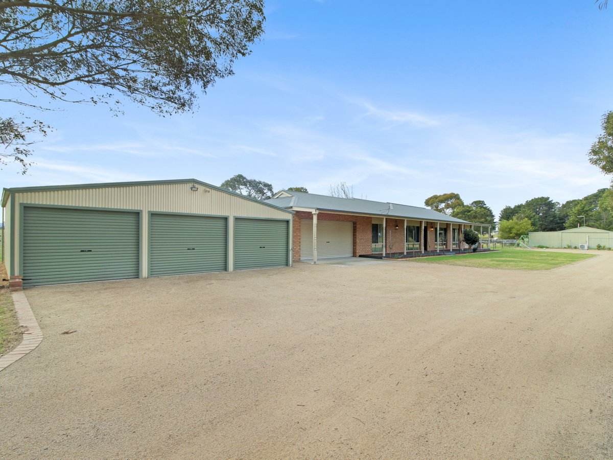 42 Fernbank-Lindenow South Road, Lindenow South For Sale by Farmbuy.com - image 19