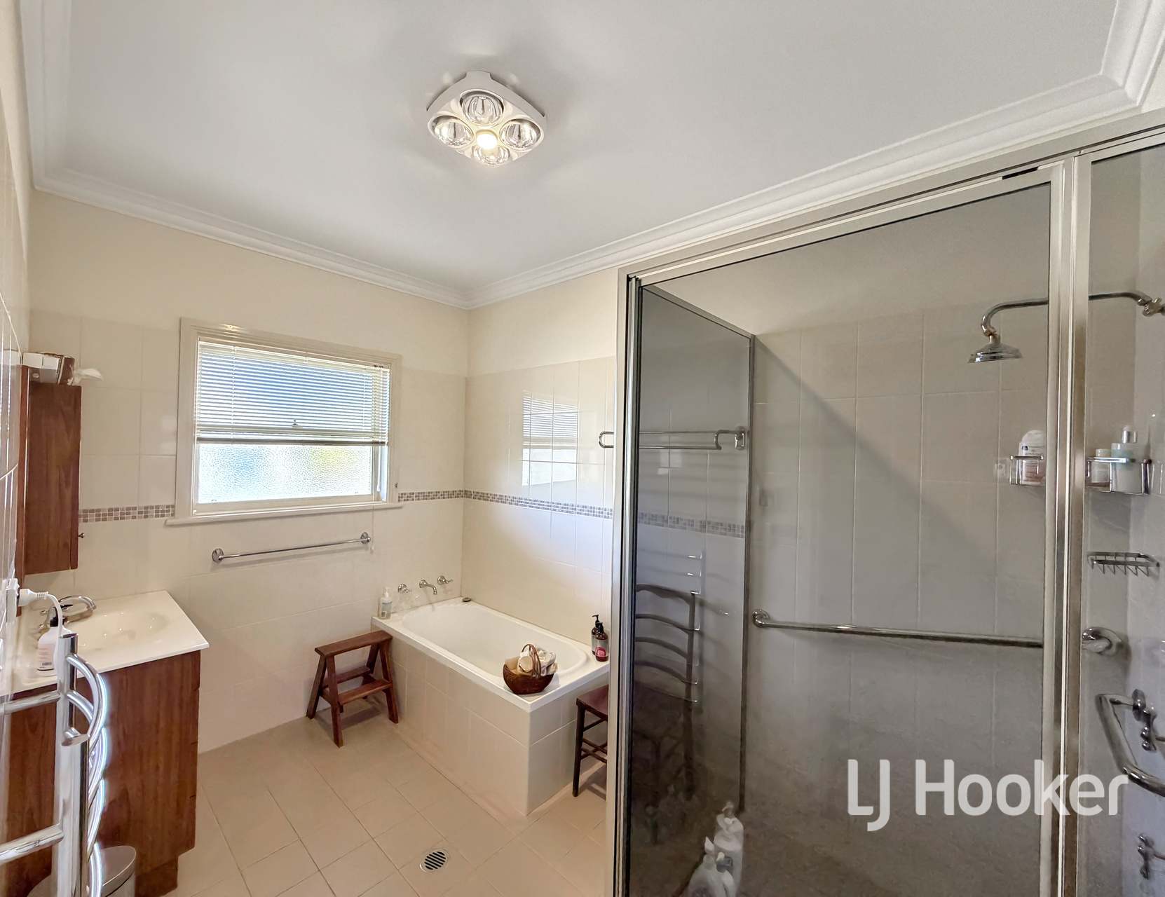 349 Fernhill Road, Inverell For Sale by Farmbuy.com - image 10