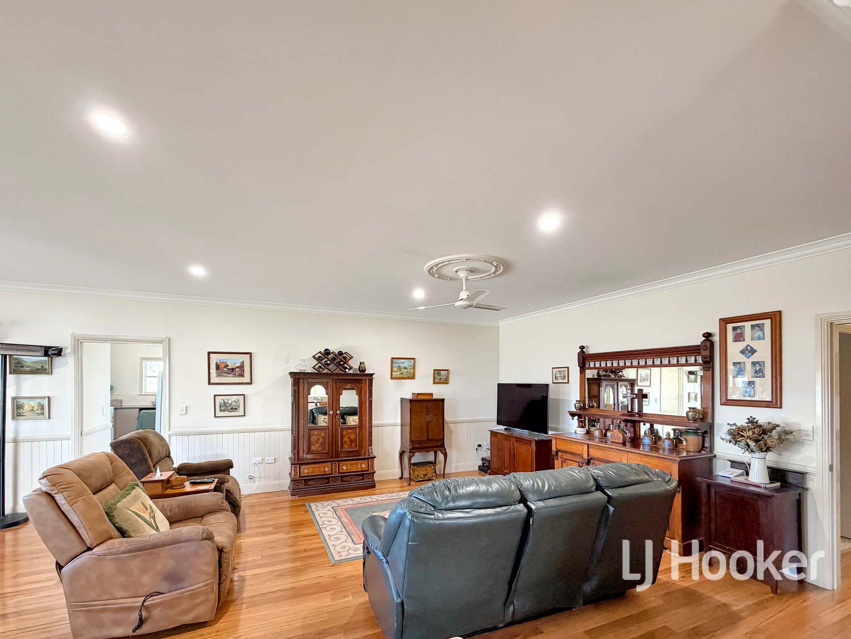 349 Fernhill Road, Inverell For Sale by Farmbuy.com - image 2