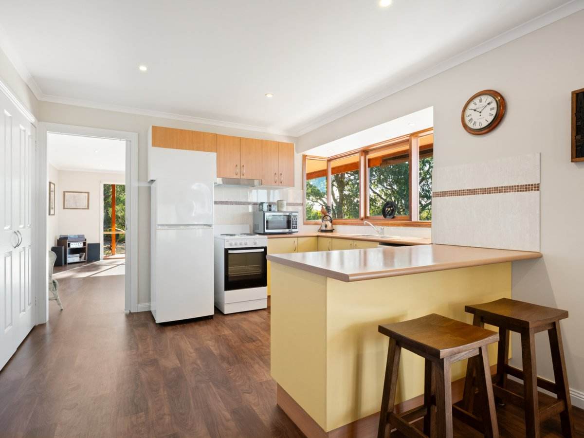 112 Great Alpine Road, Bruthen For Sale by Farmbuy.com - image 6