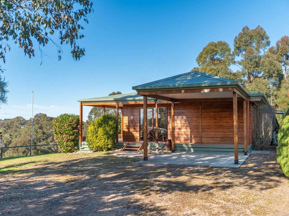 112 Great Alpine Road, Bruthen For Sale by Farmbuy.com - image 2