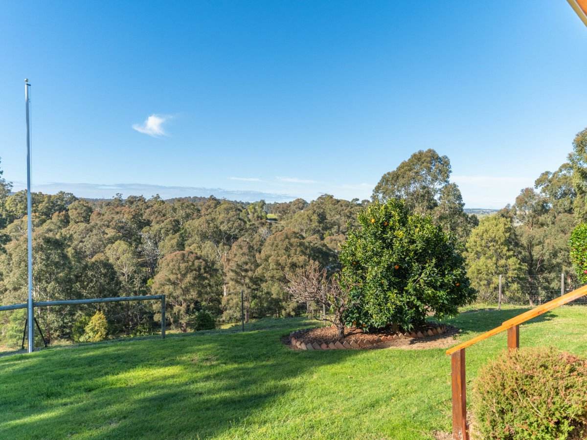 112 Great Alpine Road, Bruthen For Sale by Farmbuy.com - image 17