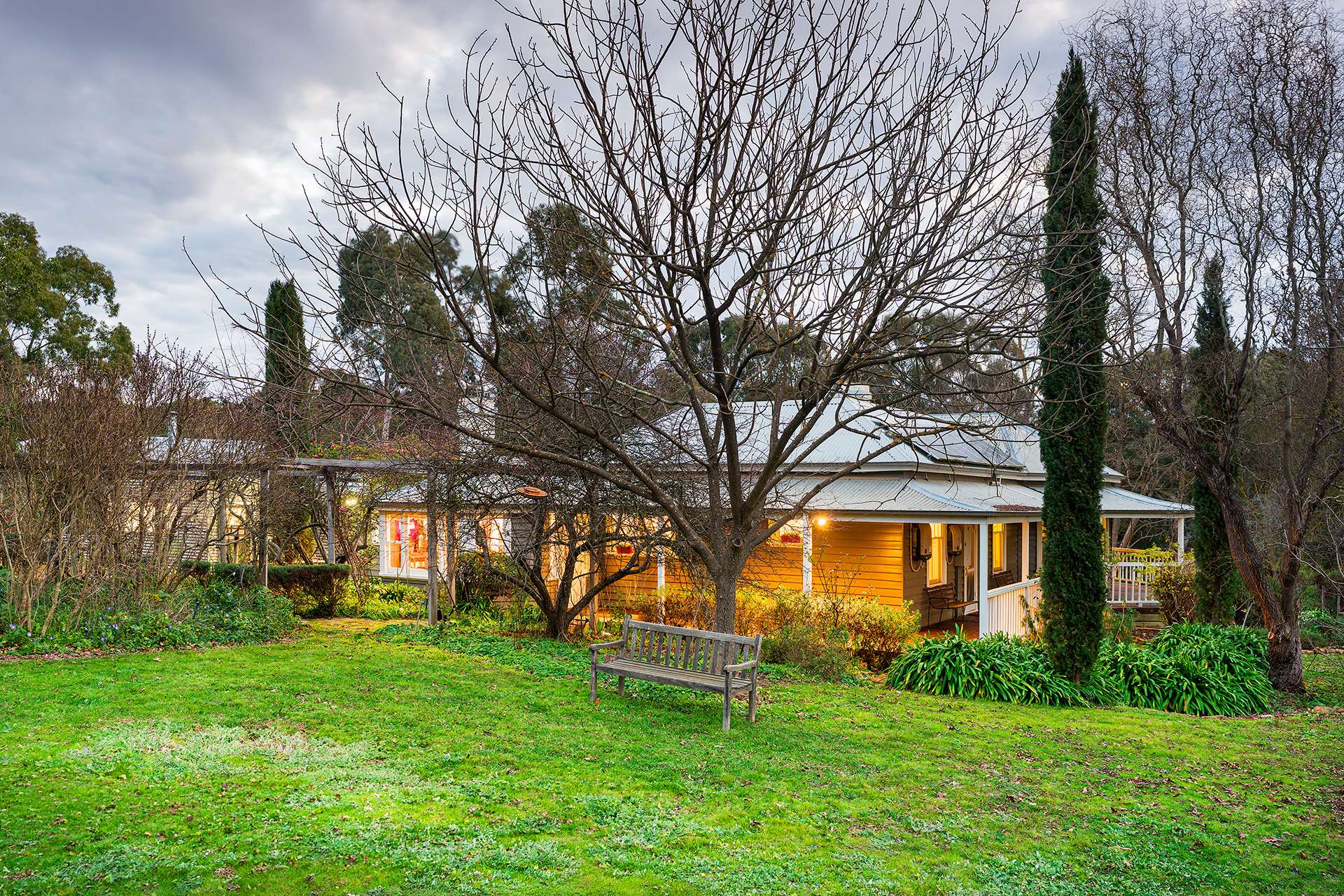 9 Mitchell Parade, Castlemaine For Sale by Farmbuy.com - image 35