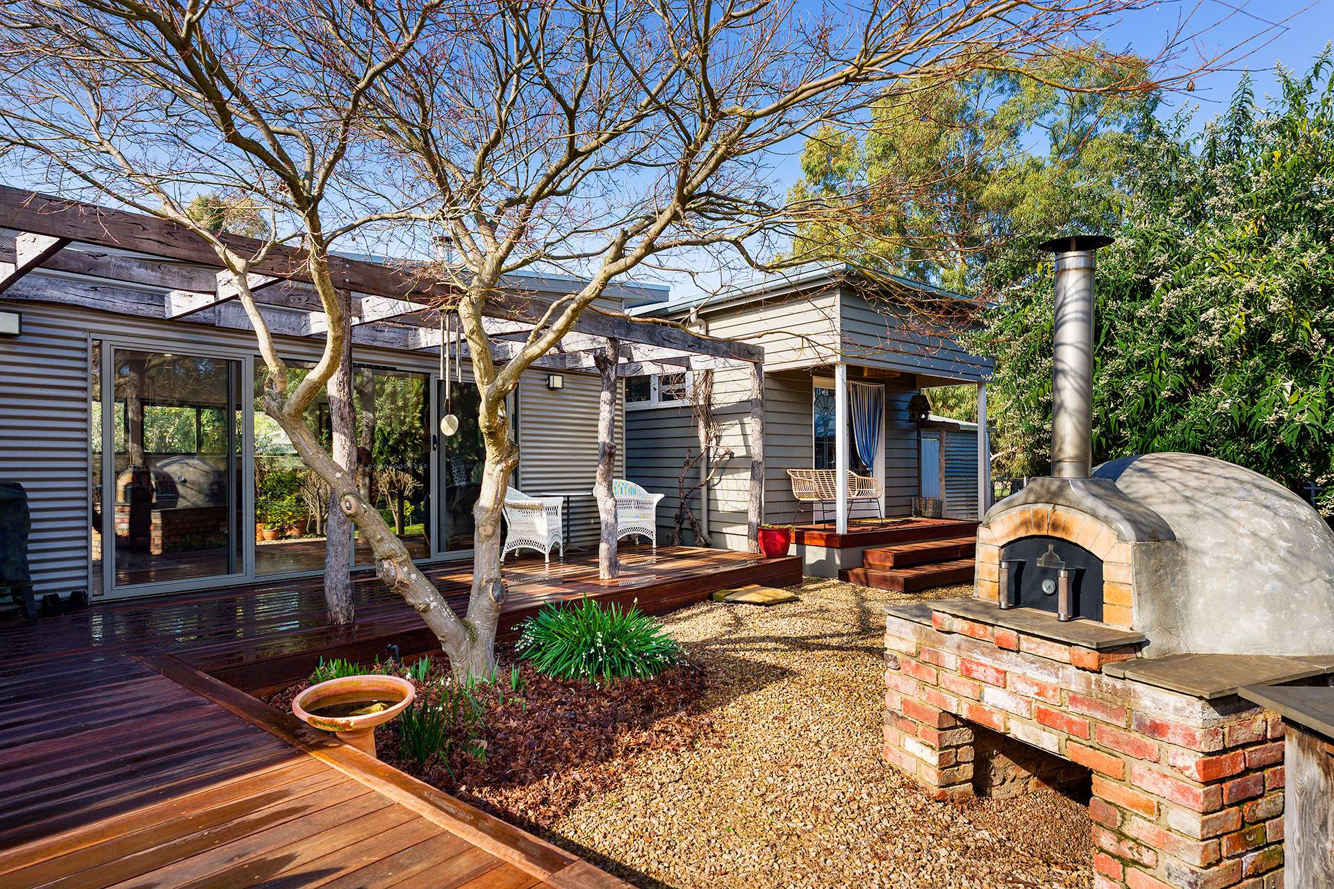 9 Mitchell Parade, Castlemaine For Sale by Farmbuy.com - image 4