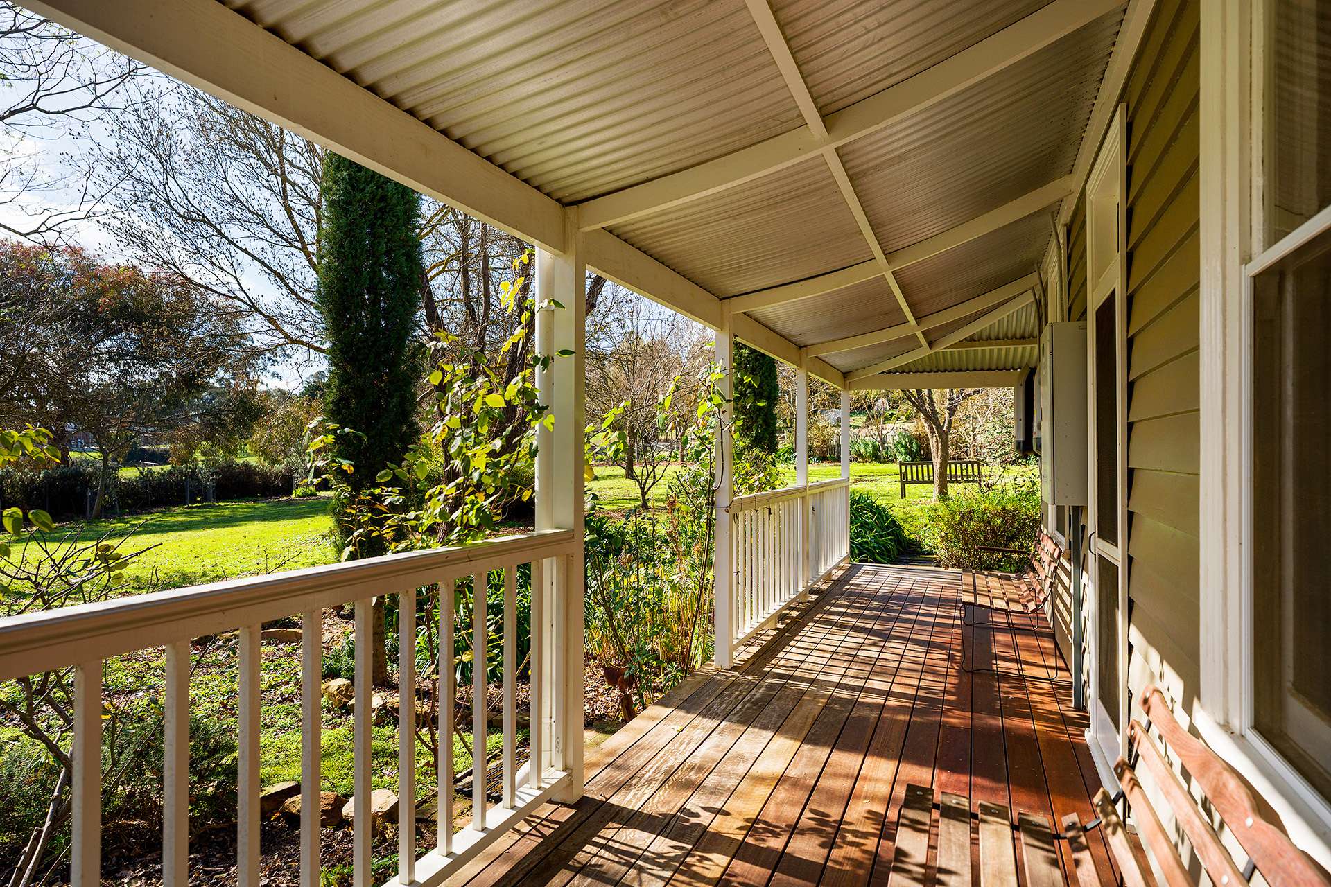 9 Mitchell Parade, Castlemaine For Sale by Farmbuy.com - image 19