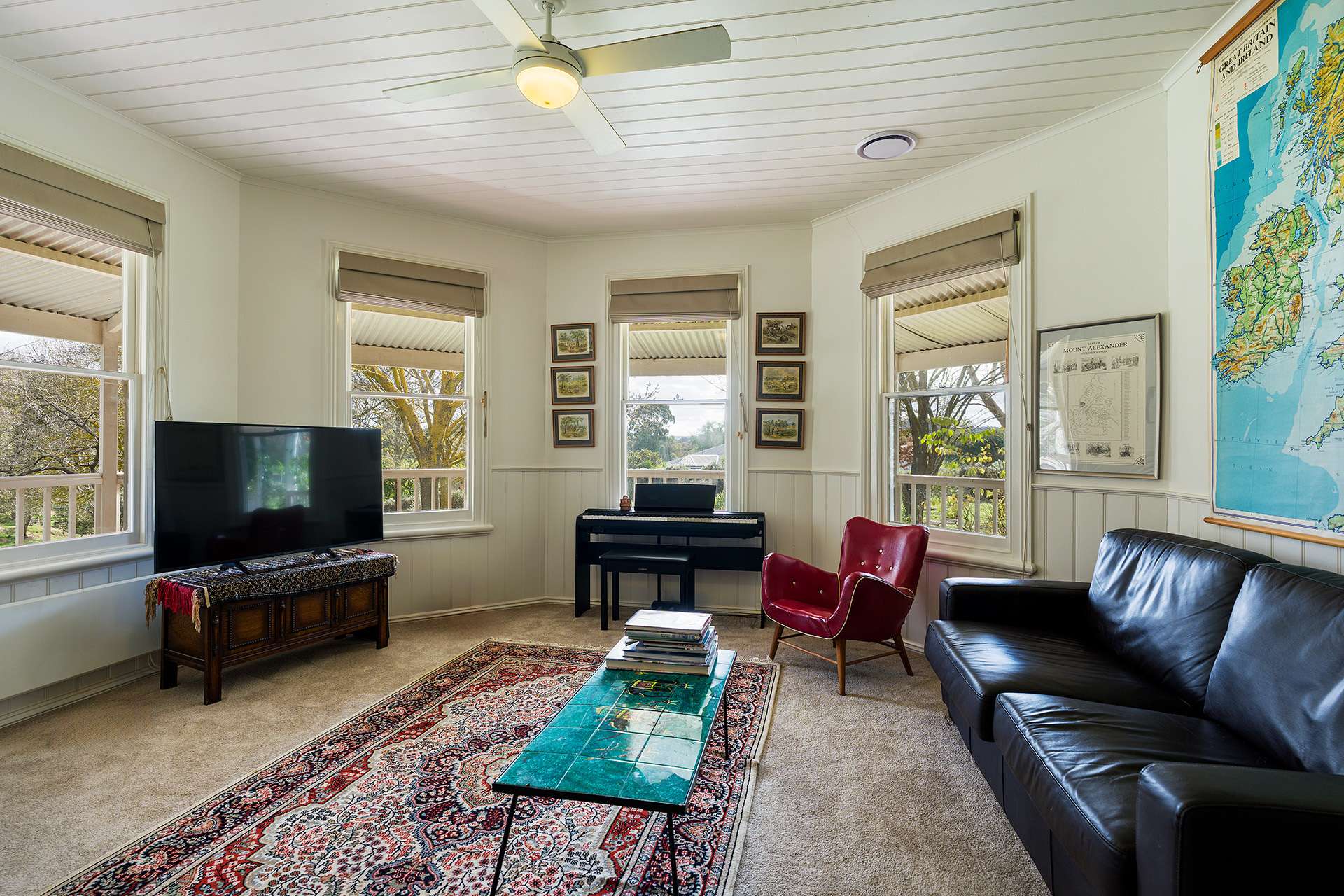 9 Mitchell Parade, Castlemaine For Sale by Farmbuy.com - image 12