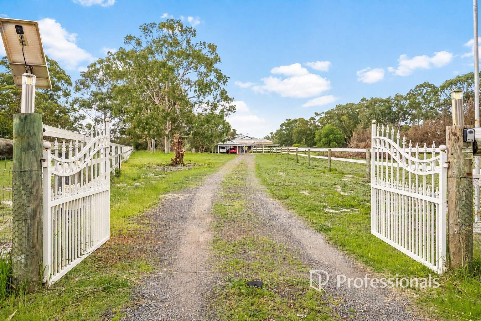 14 Paperbark Close, North Boyanup For Sale by Farmbuy.com - image 3