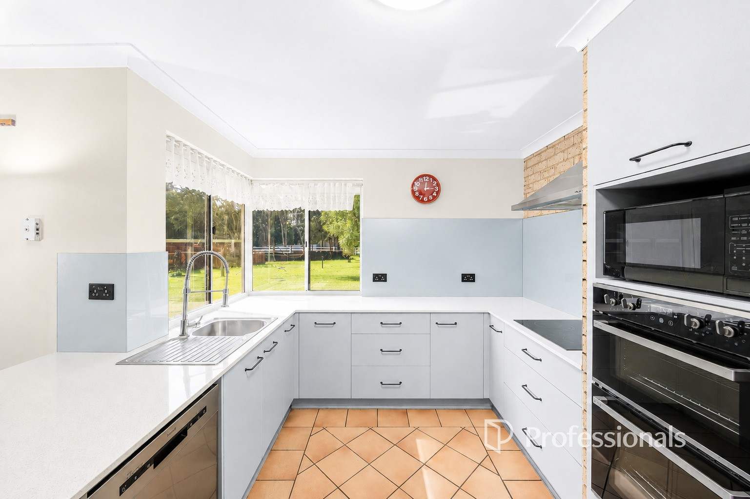 14 Paperbark Close, North Boyanup For Sale by Farmbuy.com - image 9