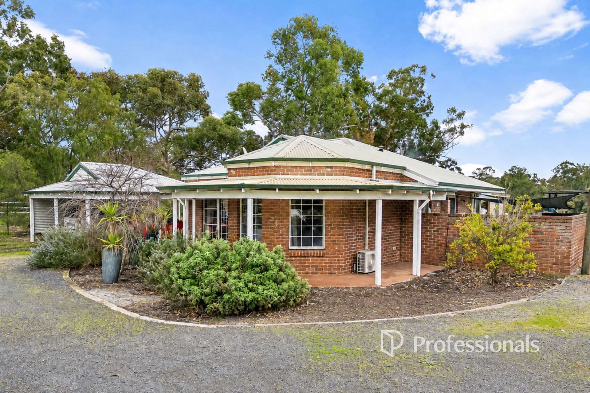 14 Paperbark Close, North Boyanup For Sale by Farmbuy.com - image 5