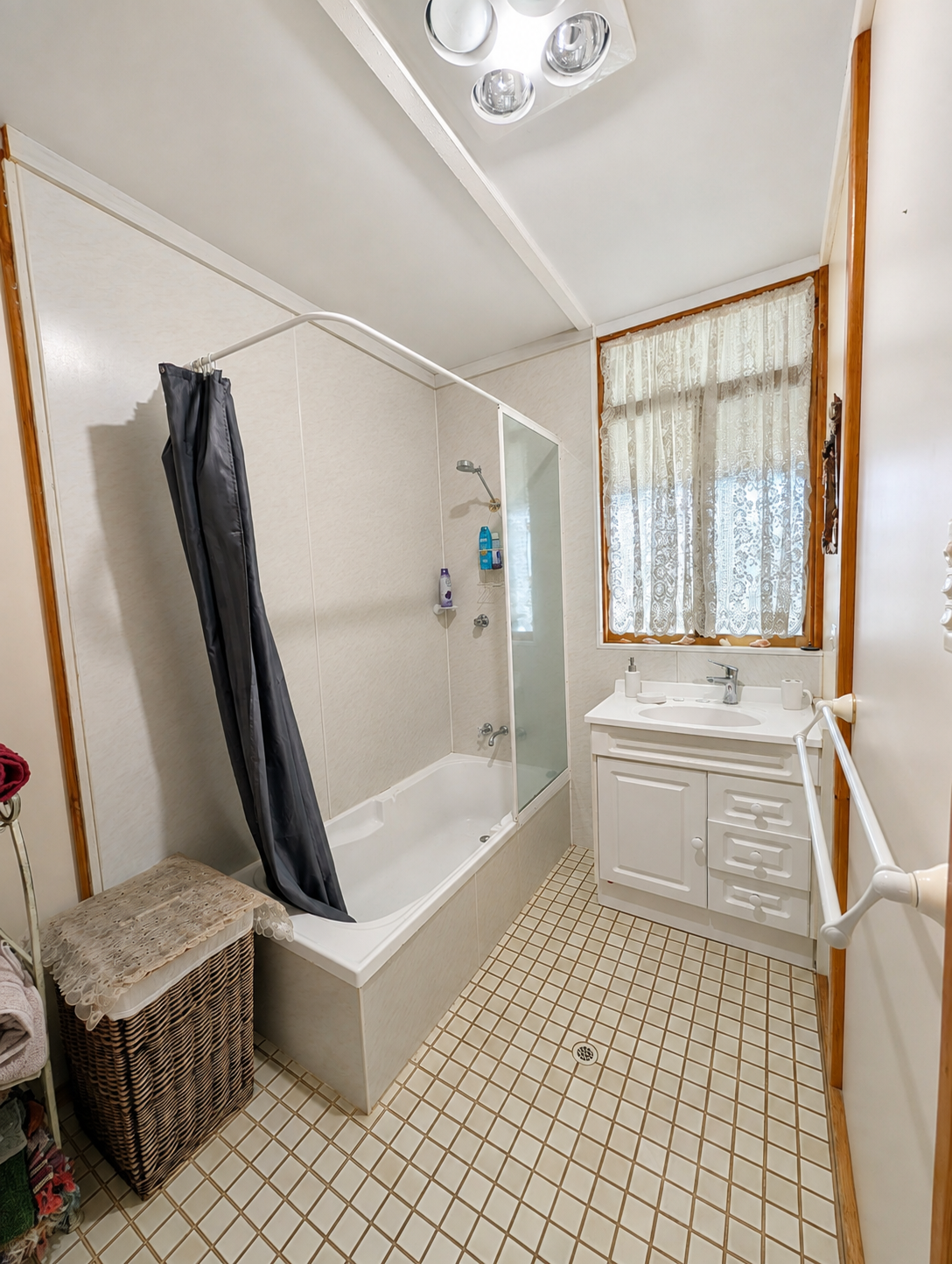 10 Bedford Street, Kellerberrin For Sale by Farmbuy.com - image 14
