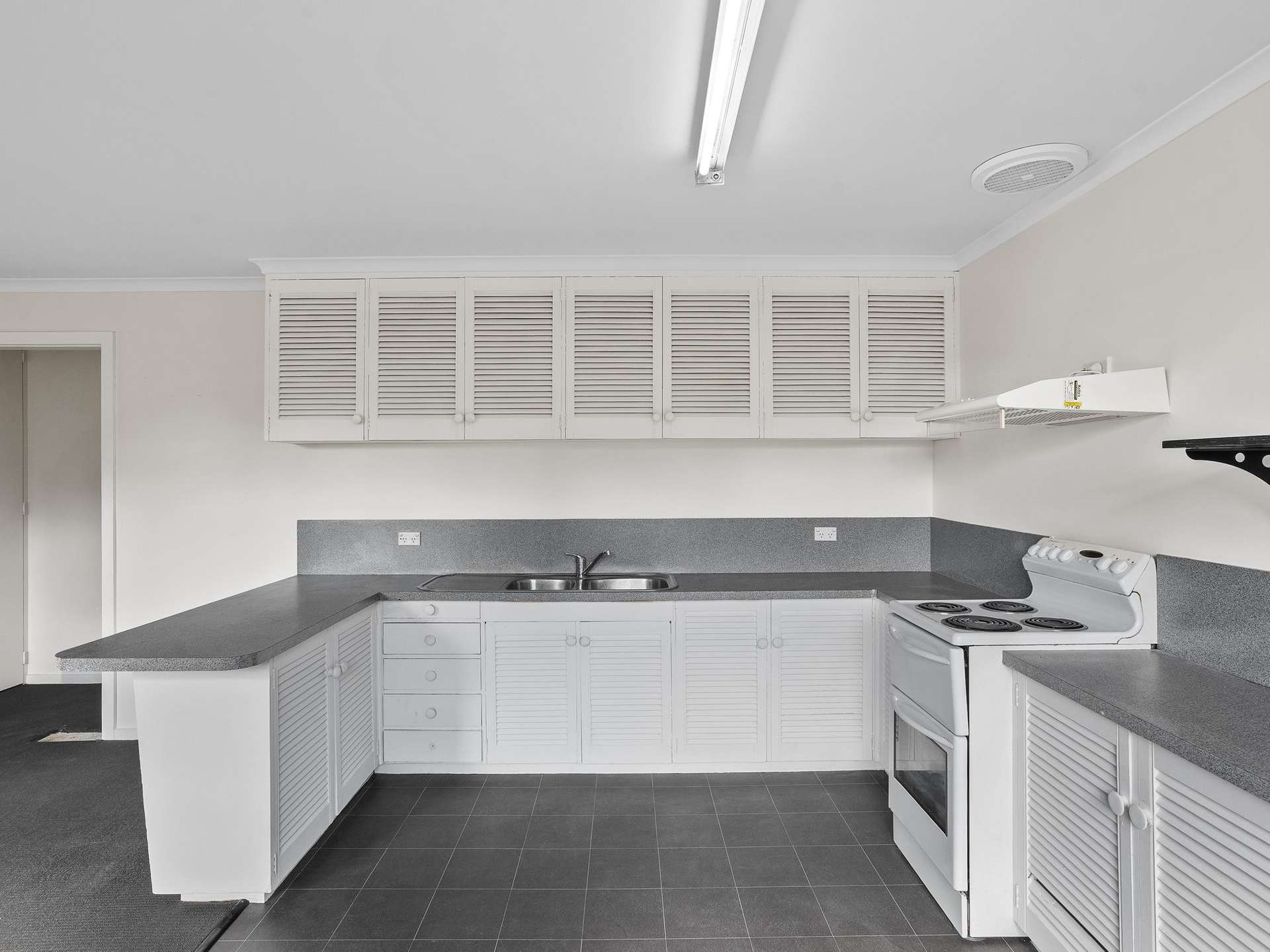 287 Ironcliffe Road, Penguin For Sale by Farmbuy.com - image 8