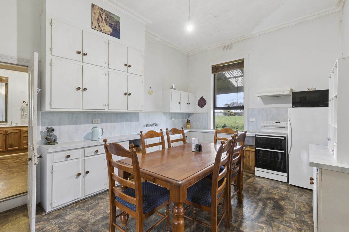 760 Swan Marsh Road, Swan Marsh For Sale by Farmbuy.com - image 3