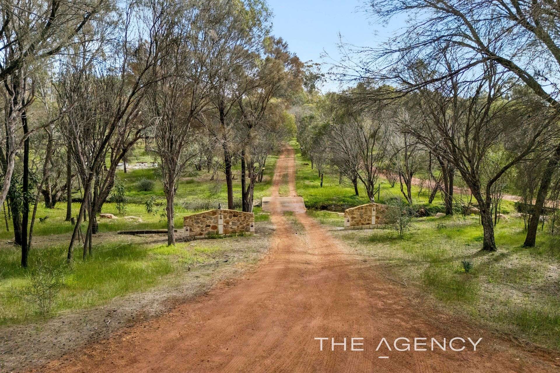 61 Rail Close, Bakers Hill For Sale by Farmbuy.com - image 2