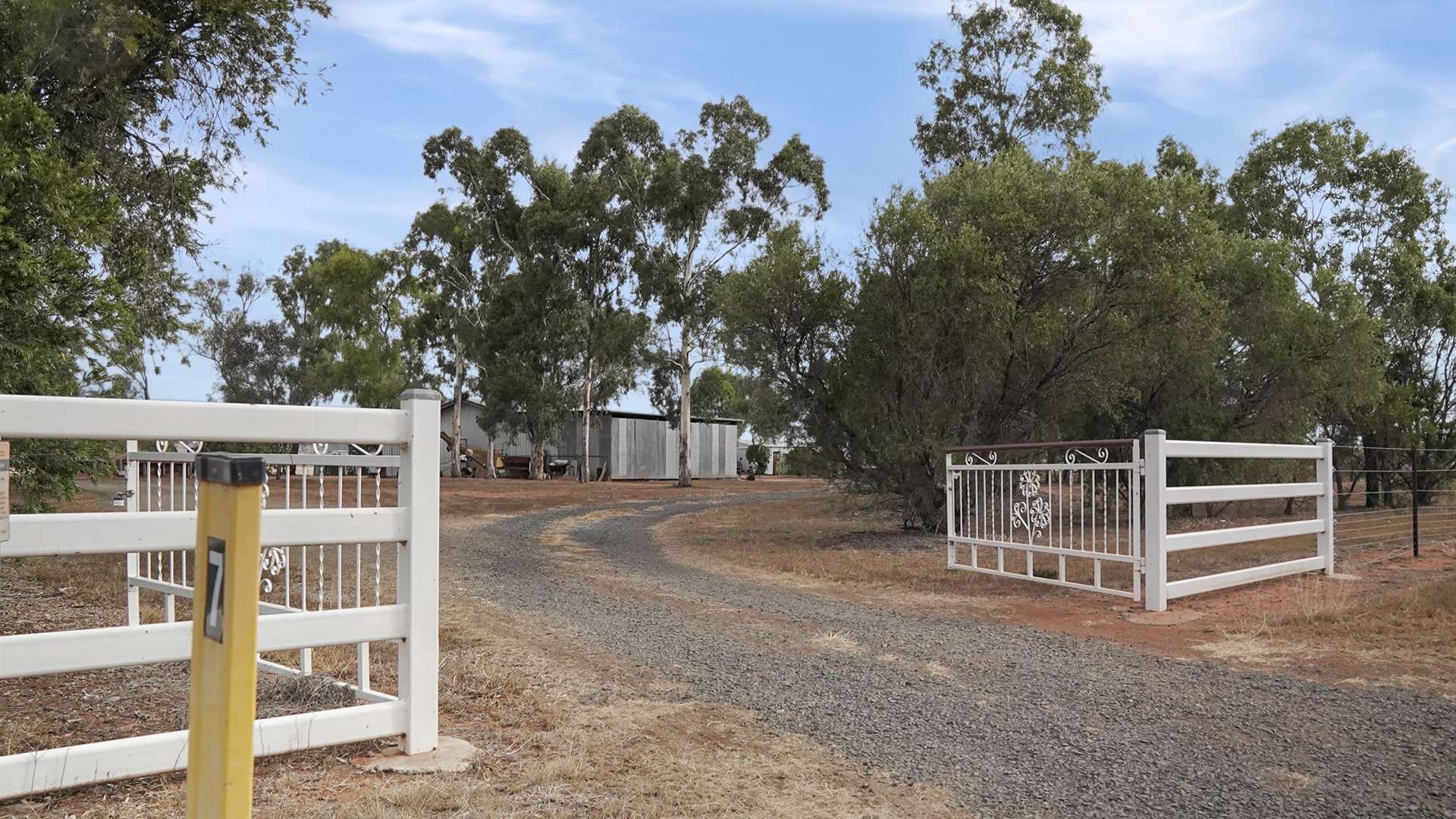 7 Speed Road, Oakey For Sale by Farmbuy.com - image 1