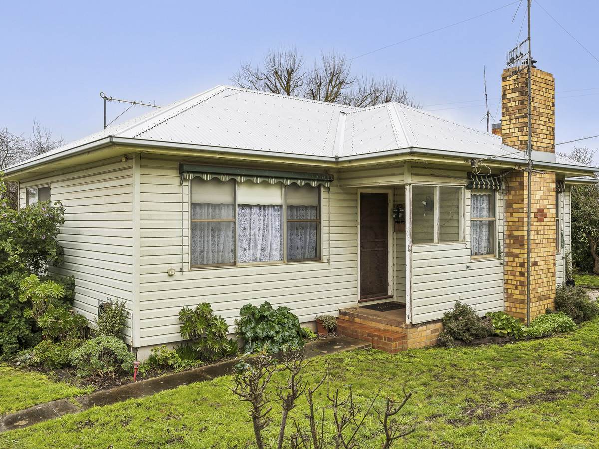 1351 Hawks Nest Road, Pirron Yallock For Sale by Farmbuy.com - image 8