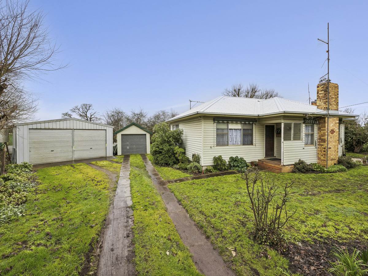 1351 Hawks Nest Road, Pirron Yallock For Sale by Farmbuy.com - image 1