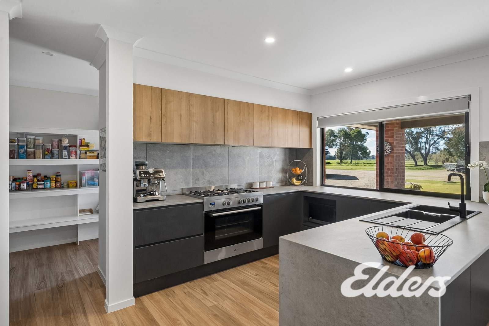 1 Adam Close, Mulwala For Sale by Farmbuy.com - image 4