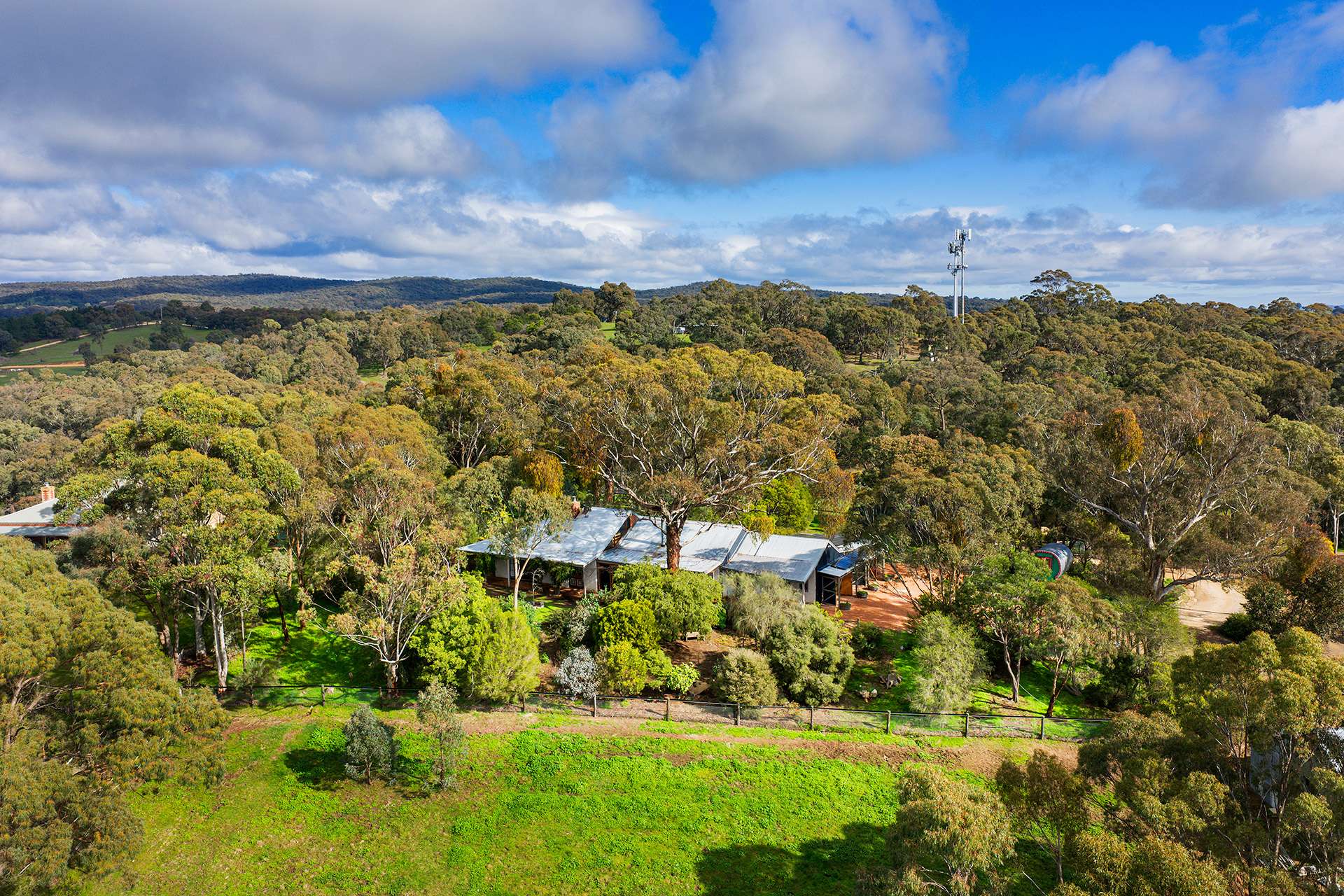 91 Wright Street, Elphinstone For Sale by Farmbuy.com - image 1
