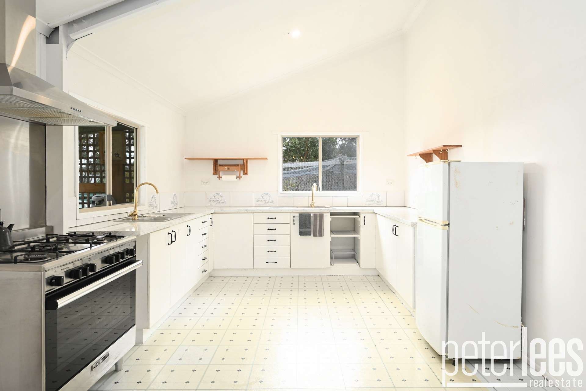 Lot 1 Robert Street, Fingal For Sale by Farmbuy.com - image 5