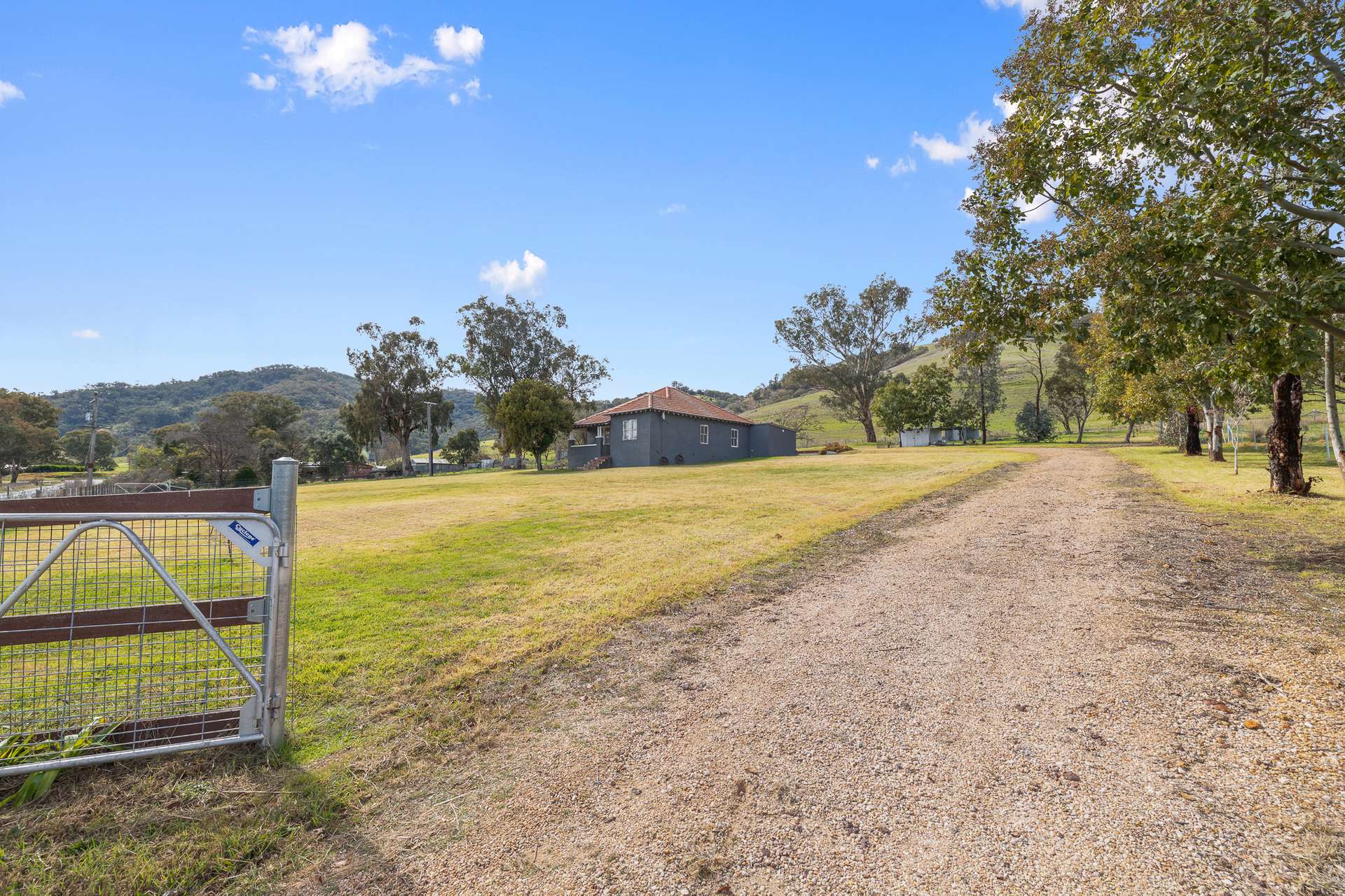 2661 Nundle Road, Woolomin For Sale by Farmbuy.com - image 2