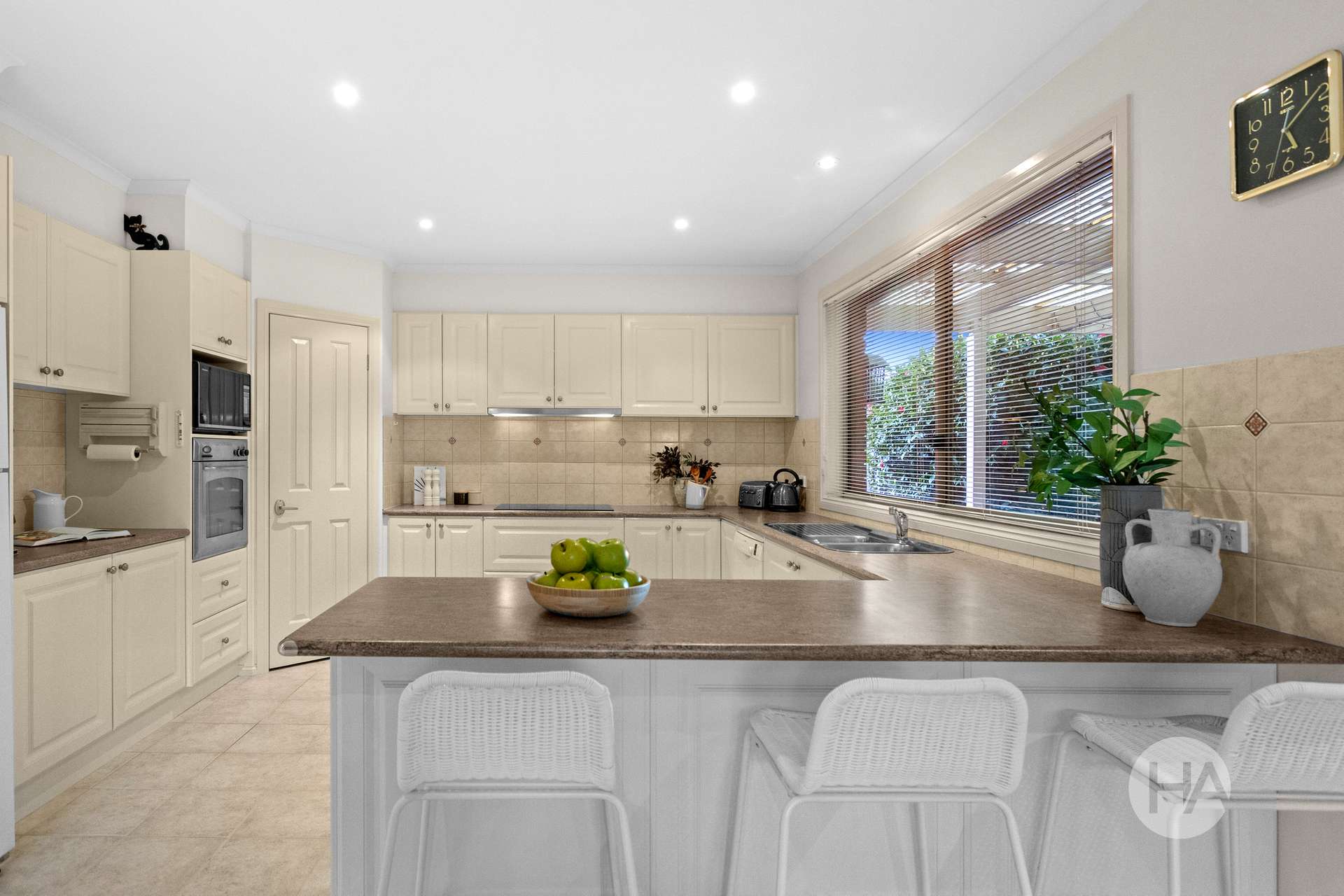 6 Heritage Way, Bittern For Sale by Farmbuy.com - image 2
