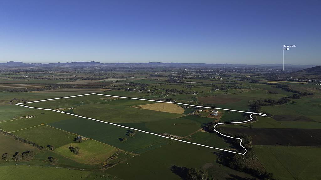 241 Loomberah Road, Tamworth NSW 2340