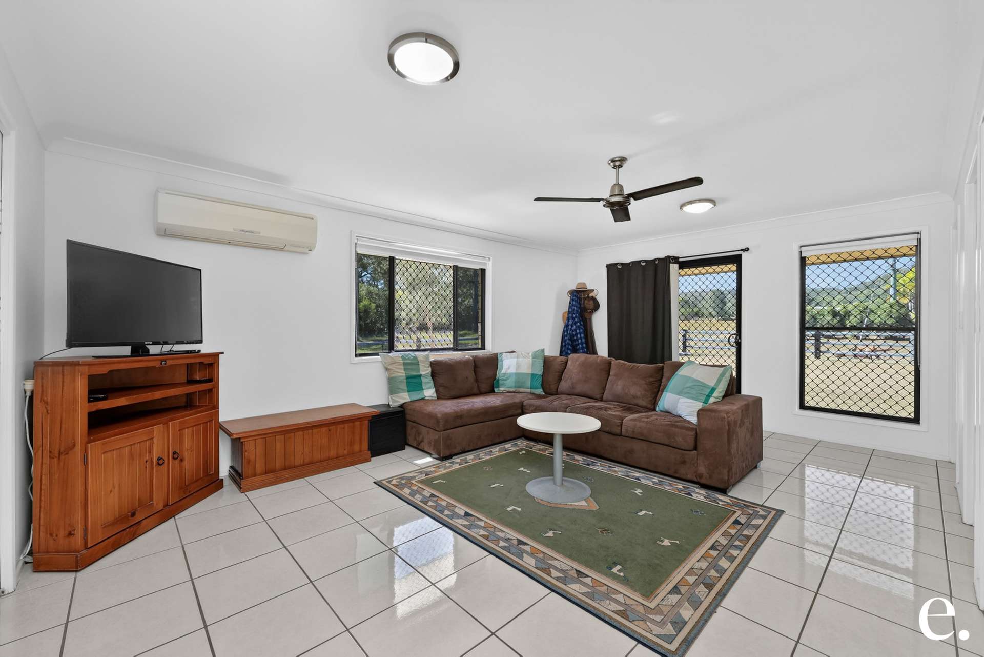 111 Preston Road, Adelaide Park For Sale by Farmbuy.com - image 9