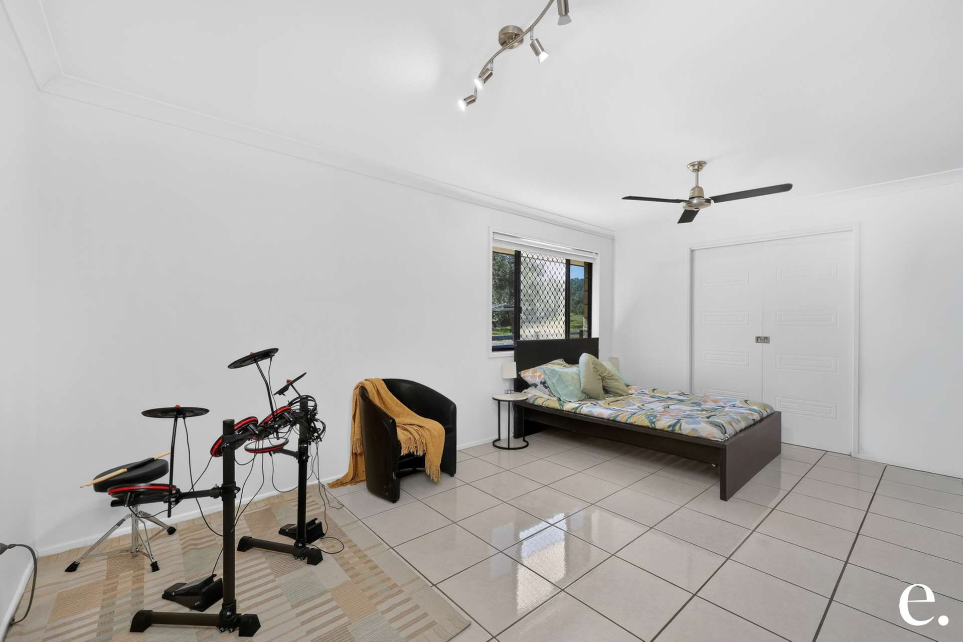 111 Preston Road, Adelaide Park For Sale by Farmbuy.com - image 11