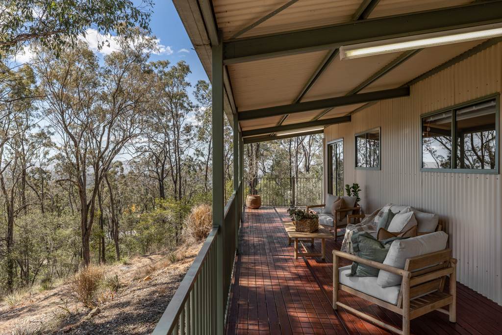 40 Berghofer Drive, Withcott QLD 4352
