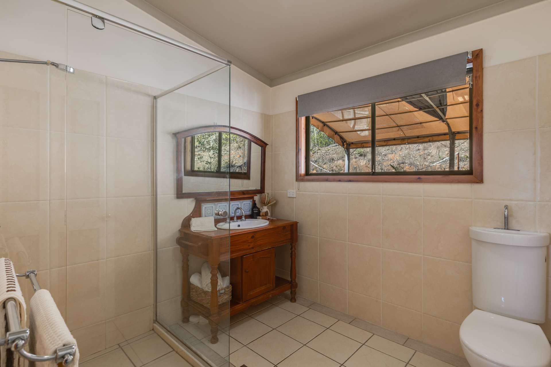 40 Berghofer Drive, Withcott For Sale by Farmbuy.com - image 15