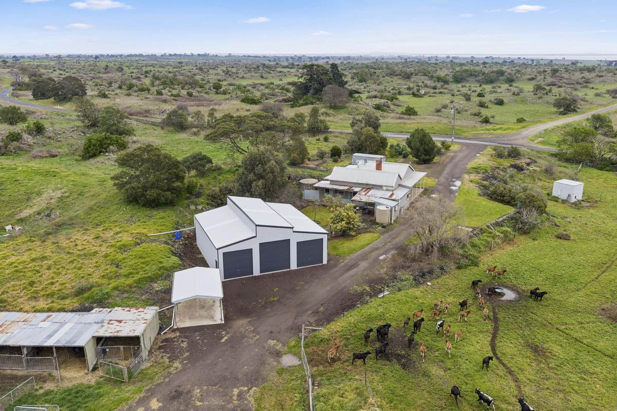 1780 Corangamite Lake Road, Dreeite For Sale by Farmbuy.com - image 19
