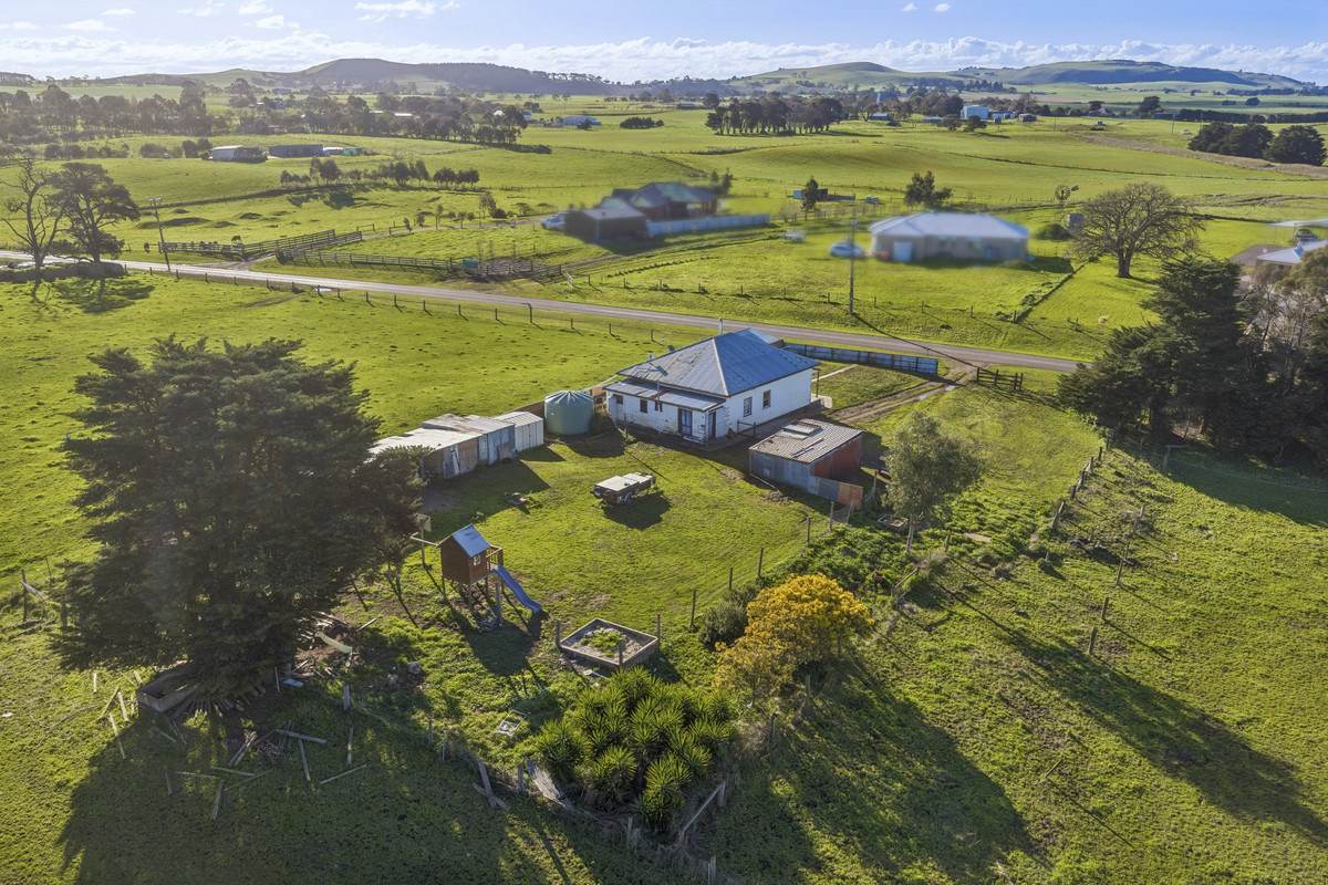 70 Ryans Lane, Coragulac For Sale by Farmbuy.com - image 12