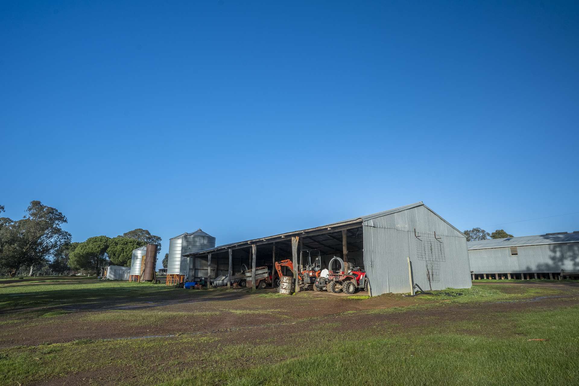 2314 Cavendish-Glendinning Road, Rocklands For Sale by Farmbuy.com - image 2