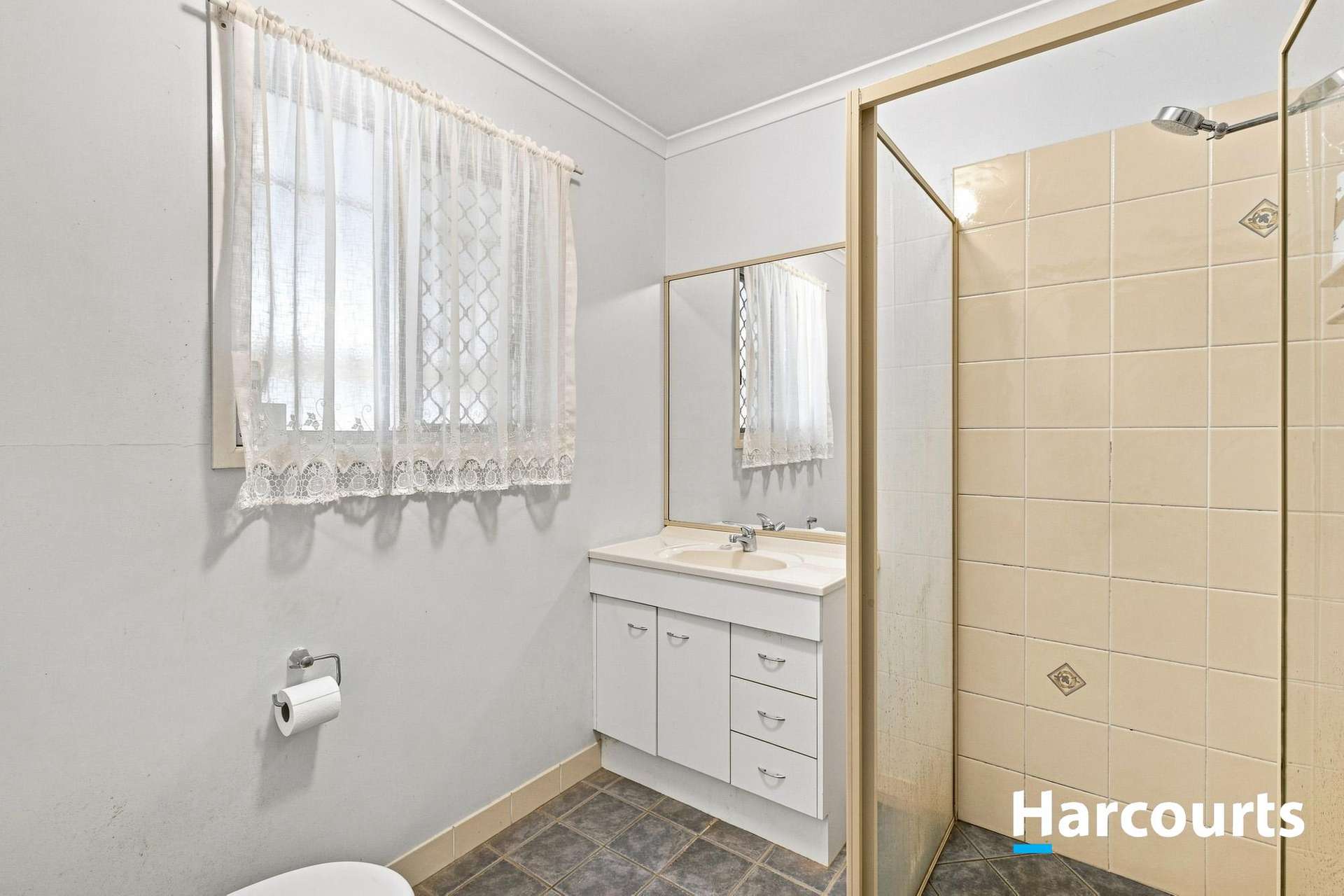 24 Butchers Road, Childers For Sale by Farmbuy.com - image 9
