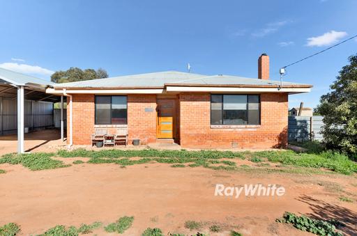 Farm For Sale - VIC - Irymple - 3498 - Renovated home on 1&1/4 acres with shedding. 
