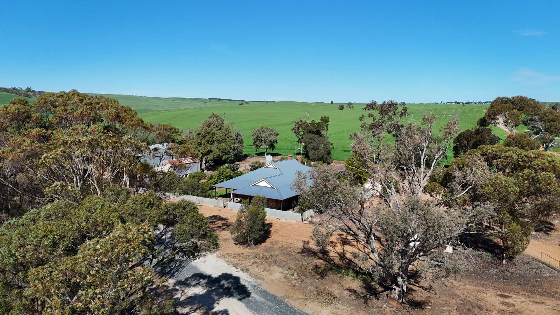 'Riverleigh' 110 Pedler Road, Yacka For Sale by Farmbuy.com - image 18