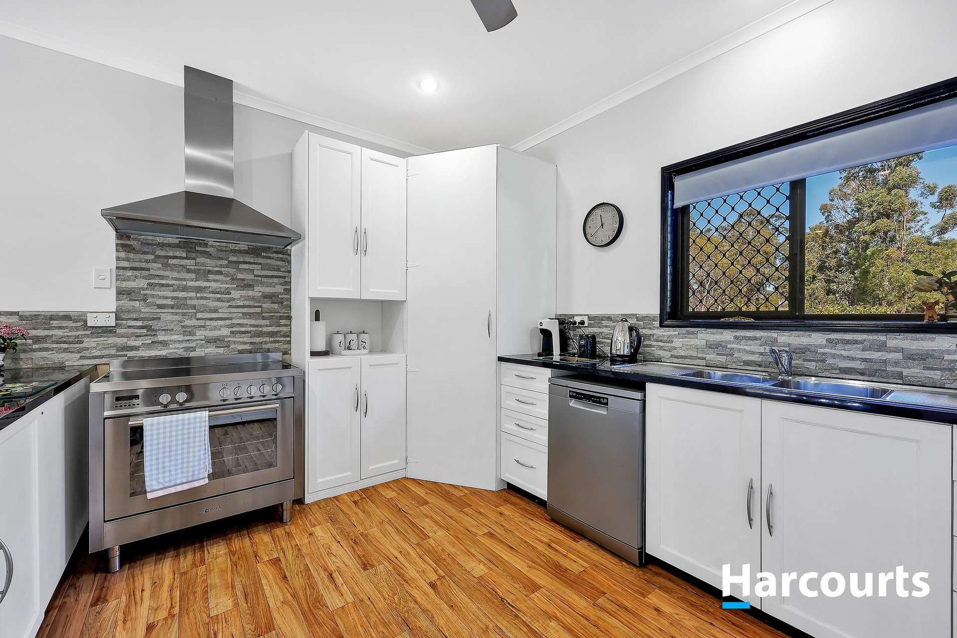 17 Melaleuca Court, Redridge For Sale by Farmbuy.com - image 4