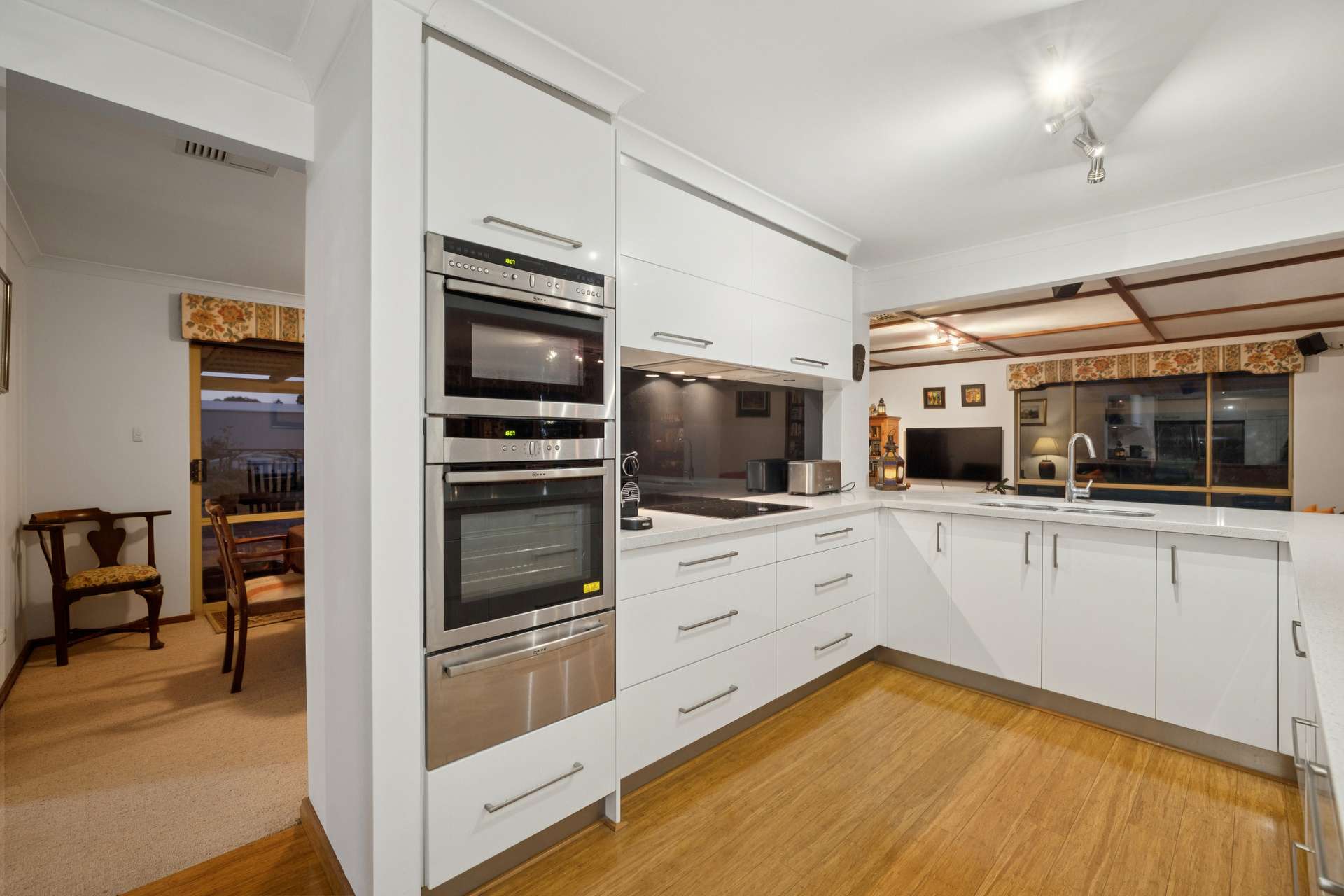 39 Kings Row, Baskerville For Sale by Farmbuy.com - image 10