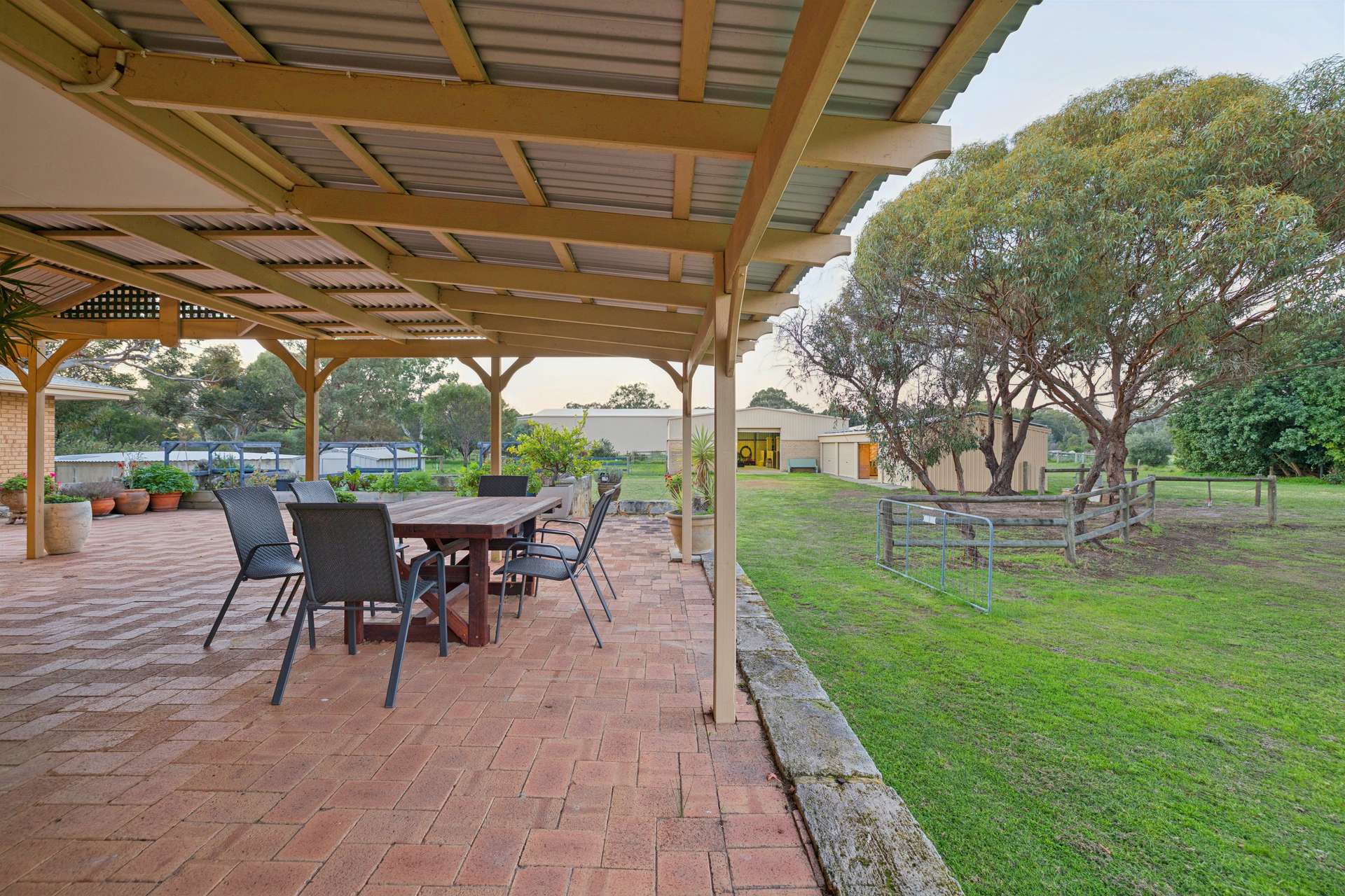 39 Kings Row, Baskerville For Sale by Farmbuy.com - image 25
