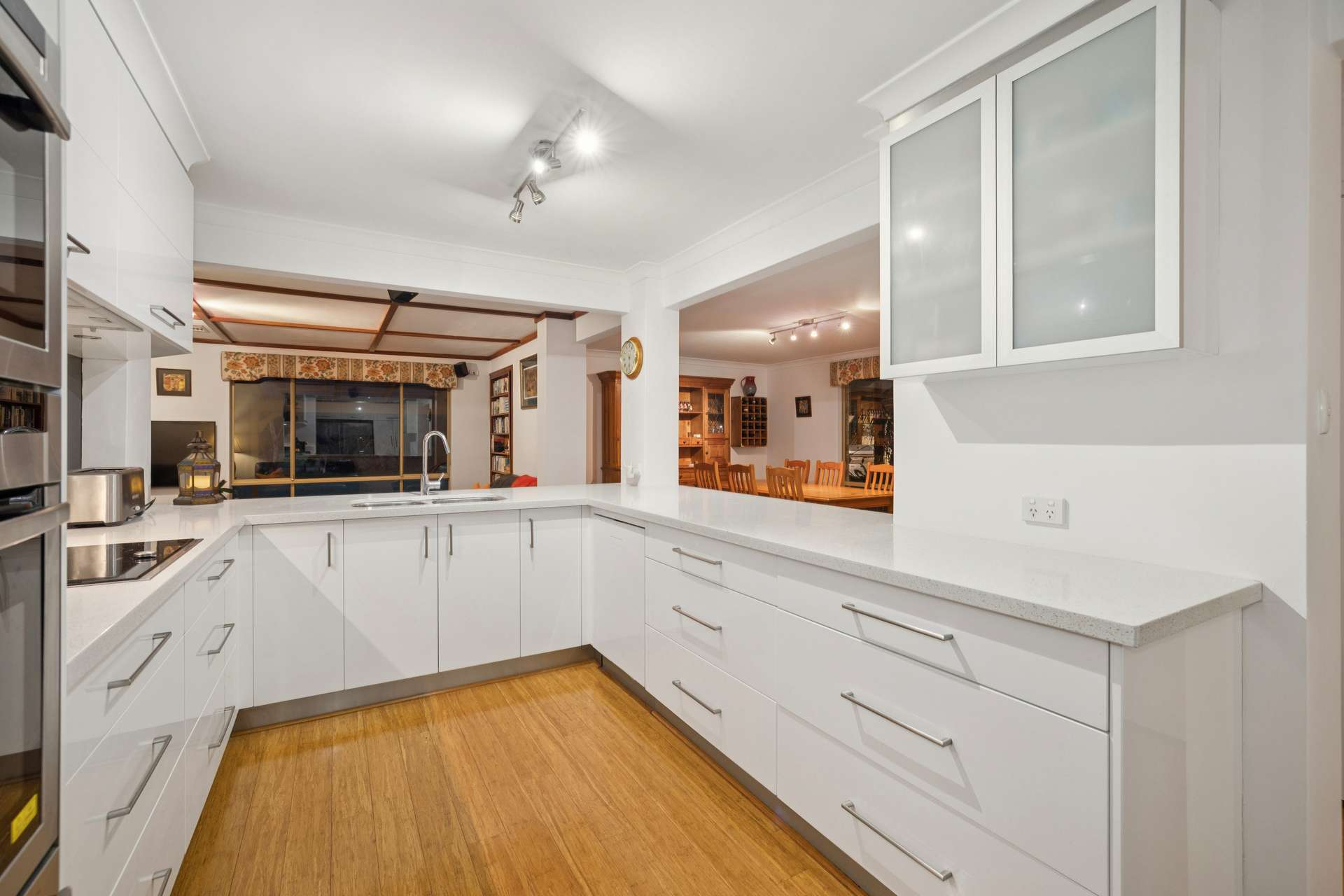 39 Kings Row, Baskerville For Sale by Farmbuy.com - image 11