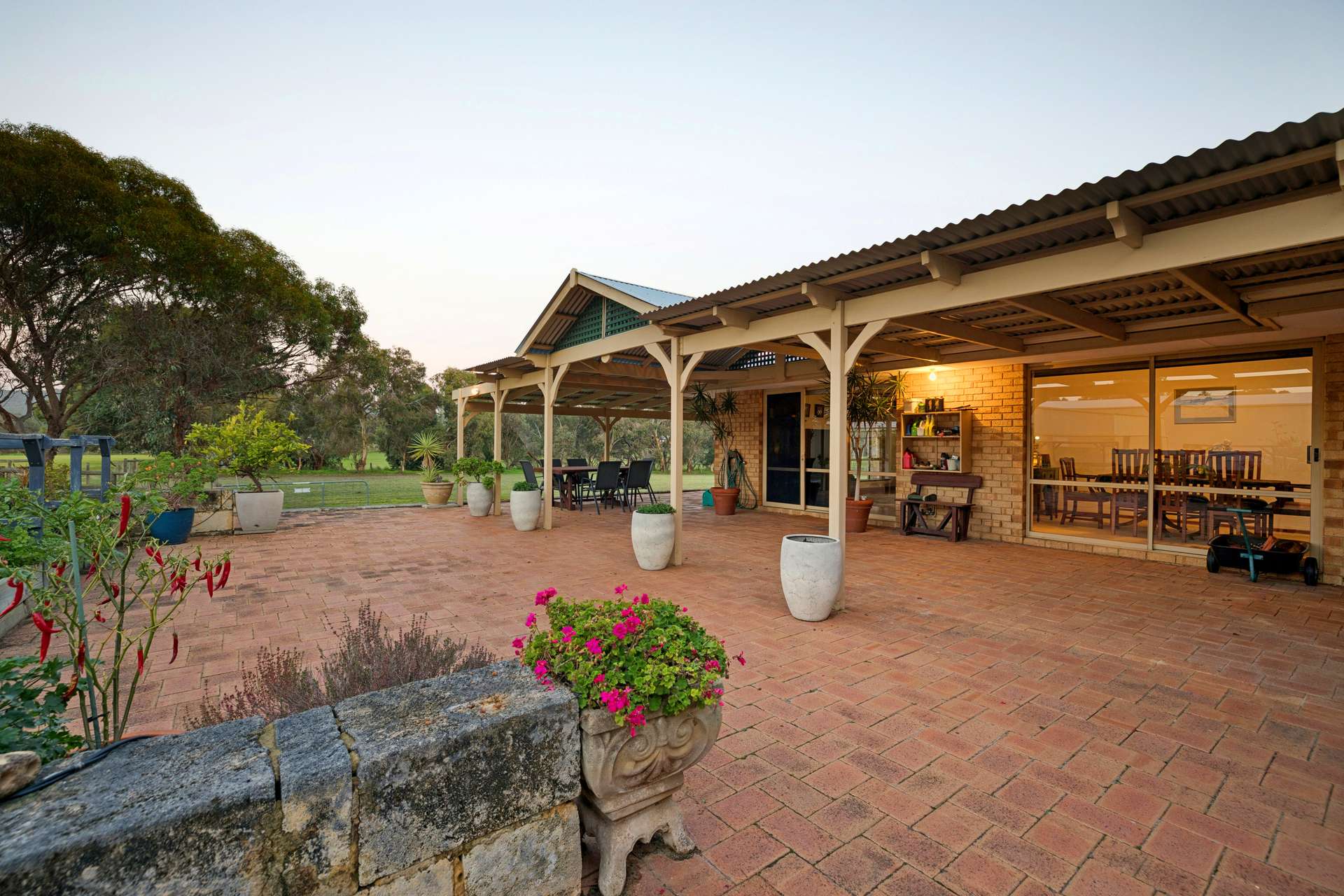39 Kings Row, Baskerville For Sale by Farmbuy.com - image 23