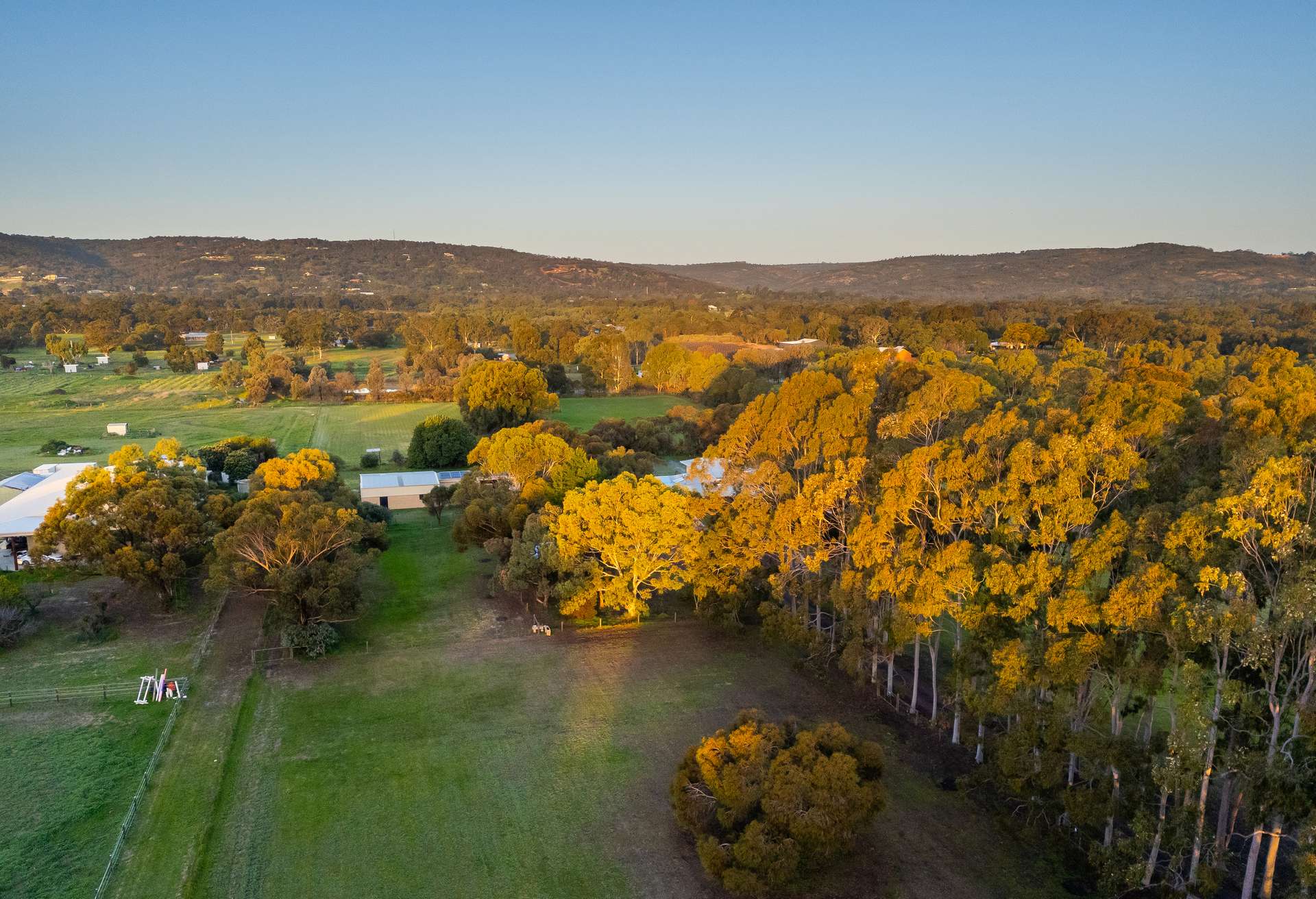 39 Kings Row, Baskerville For Sale by Farmbuy.com - image 33