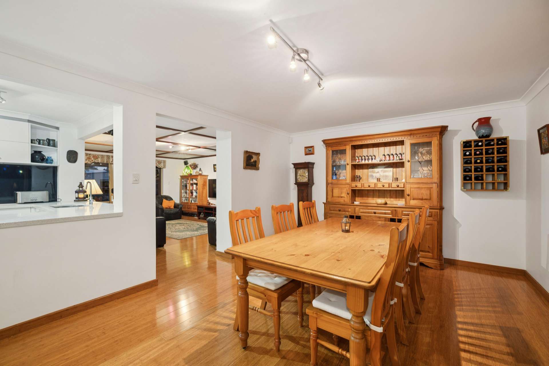 39 Kings Row, Baskerville For Sale by Farmbuy.com - image 12