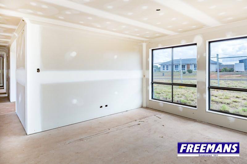 130-132 Premier Drive, Kingaroy For Sale by Farmbuy.com - image 8