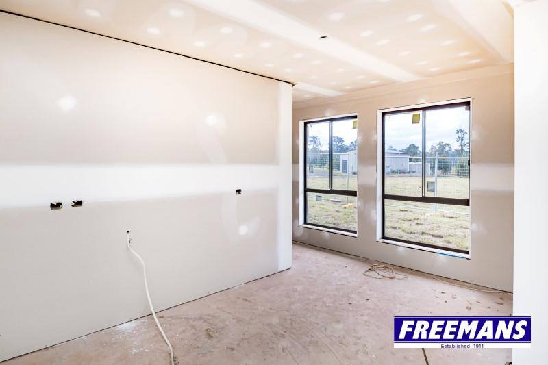 130-132 Premier Drive, Kingaroy For Sale by Farmbuy.com - image 7