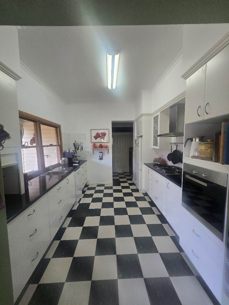 85 Auburn Vale Road, Inverell For Sale by Farmbuy.com - image 3