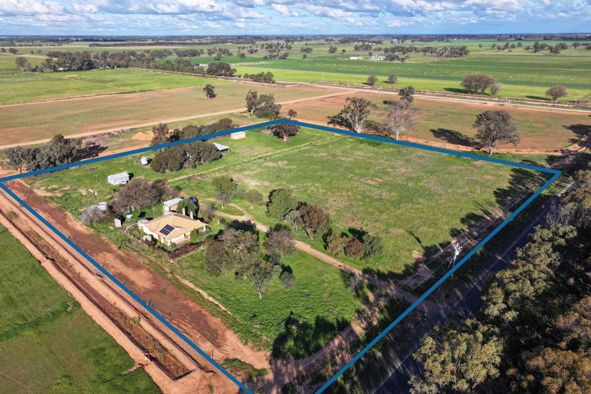 2948 Lockington Road, Kotta For Sale by Farmbuy.com - image 1