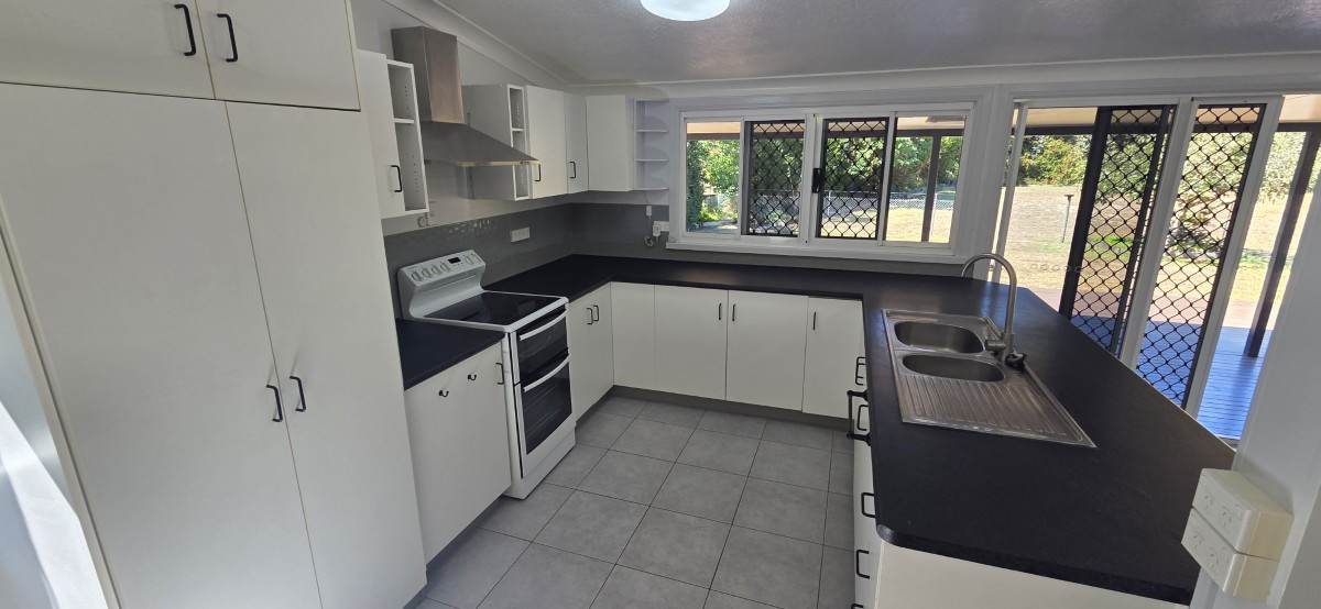 13 Mistletoe Street, Forrest Beach For Sale by Farmbuy.com - image 4